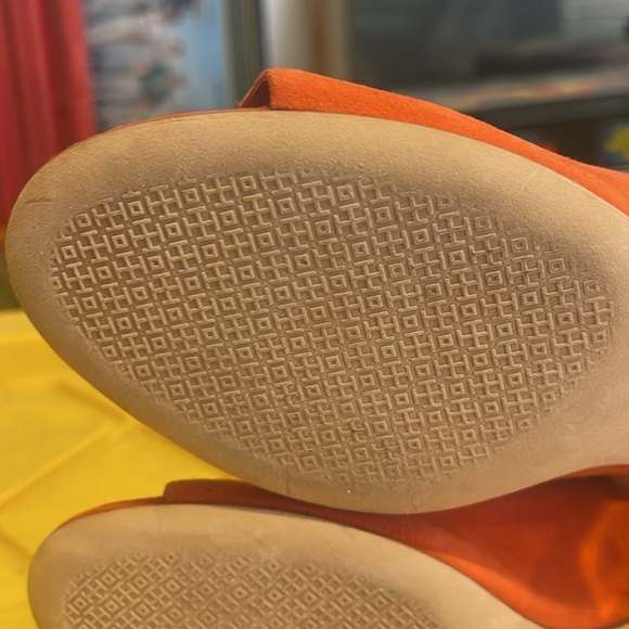 Tory Burch Salinas suede sandals - Picture 7 of 9